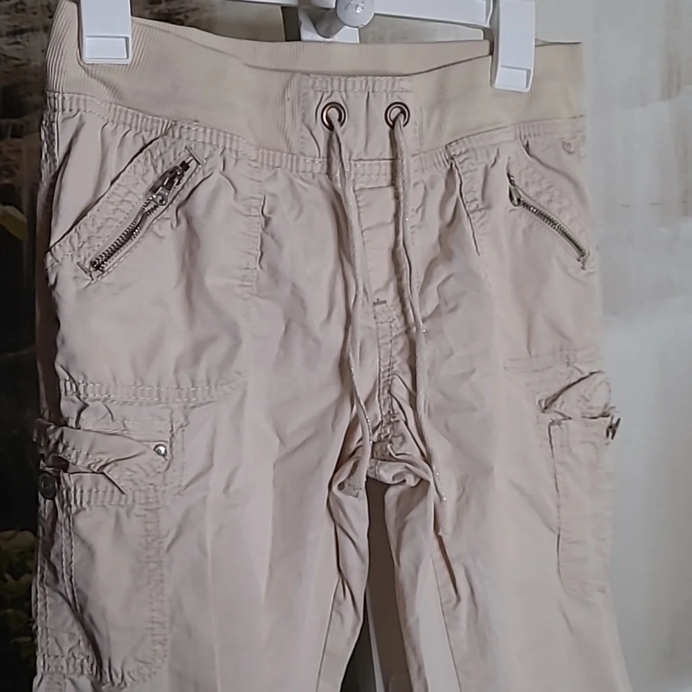 Justice Girls 16 1/2 casual tan khaki lightweight cargo pants